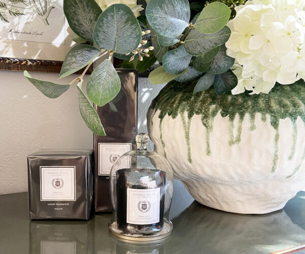 Classic No.12 Luxury Scented Candle