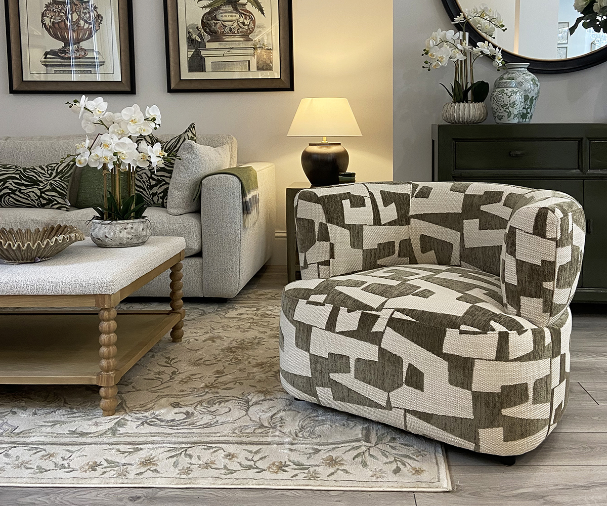 Hugo Armchair in Pablo Moss