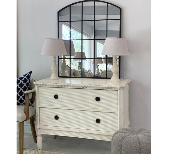 COMPLETE SET - Gustavian Chest of 2 Drawers in Old White, Black Metal Mirror and 2 Florence Lamps including Shades