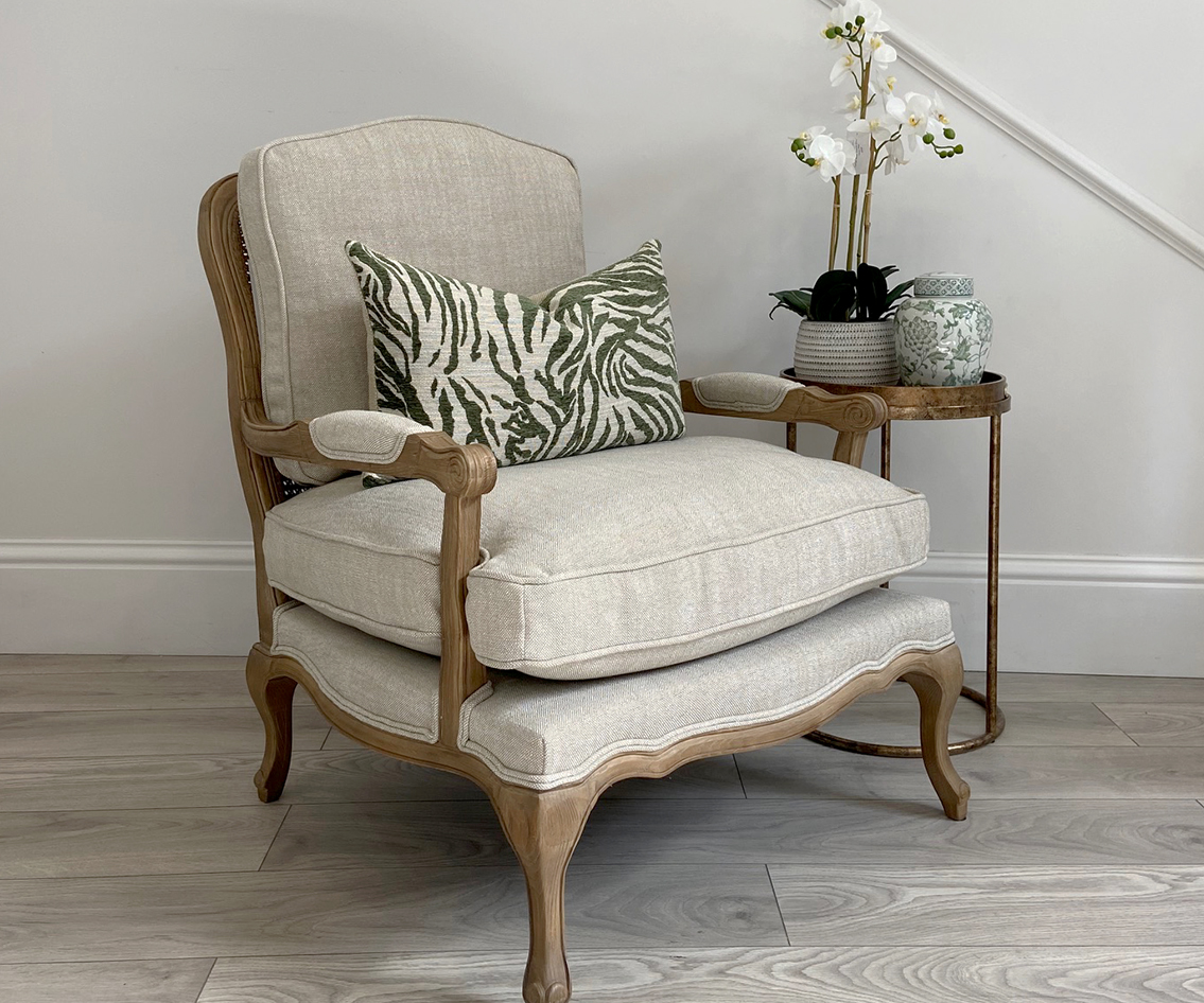 Marie-Antoinette Armchair in Linen