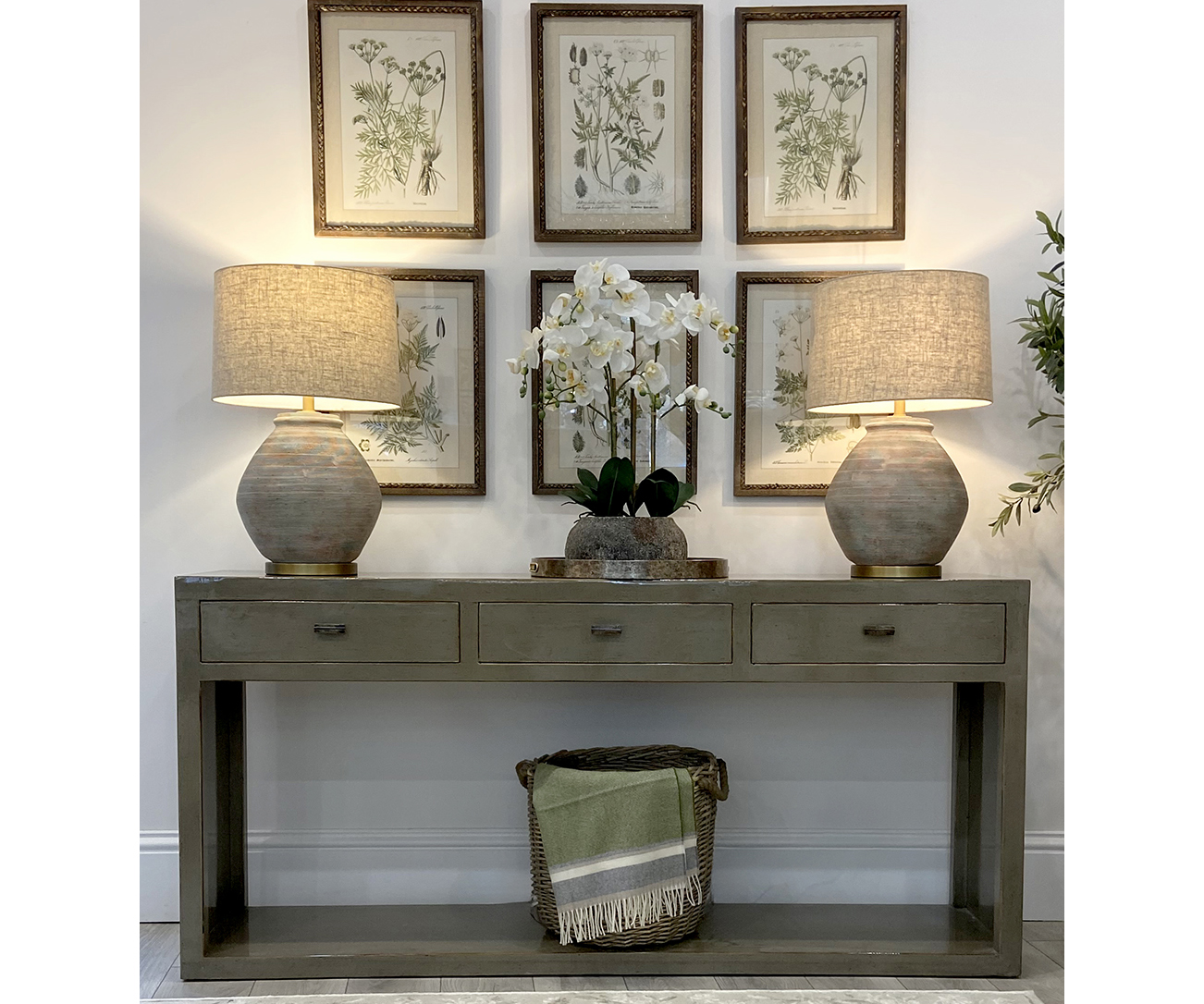 EX-DISPLAY - Mei Console Table in Grey & Set of 6 Prints 