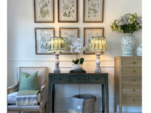 Complete Set - Original Console in Moss, 2 Lamps + Set of 6 Prints