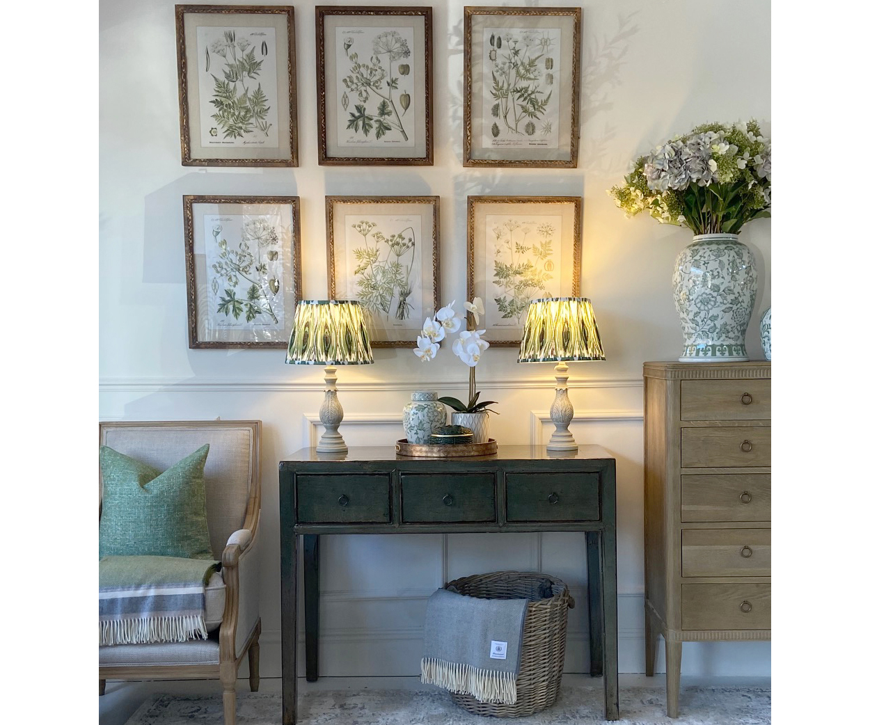 Complete Set - Original Console in Moss, 2 Lamps + Set of 6 Prints