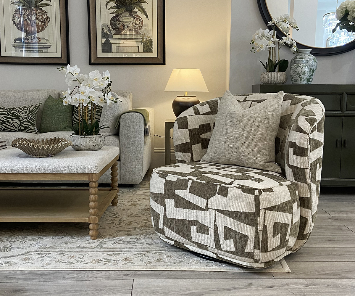 Clara Swivel Chair in Pablo Moss