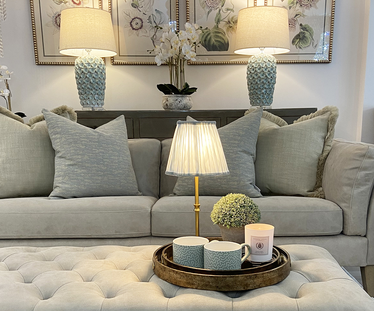 Set of 2 Chinoiserie Landscape Trays