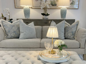 Set of 2 White & Gold Magnolia Trays