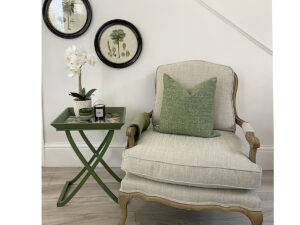 Tropical Calm Tray Table on Olive Base