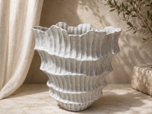 Adler Vase - Vanilla Ice