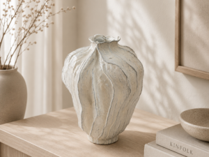 Lilia Vase