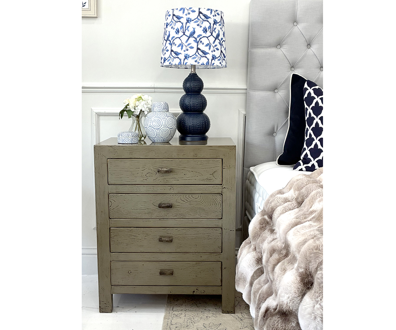 EX-DISPLAY - Oriental Style 4 Drawer Bedside Chest in Grey